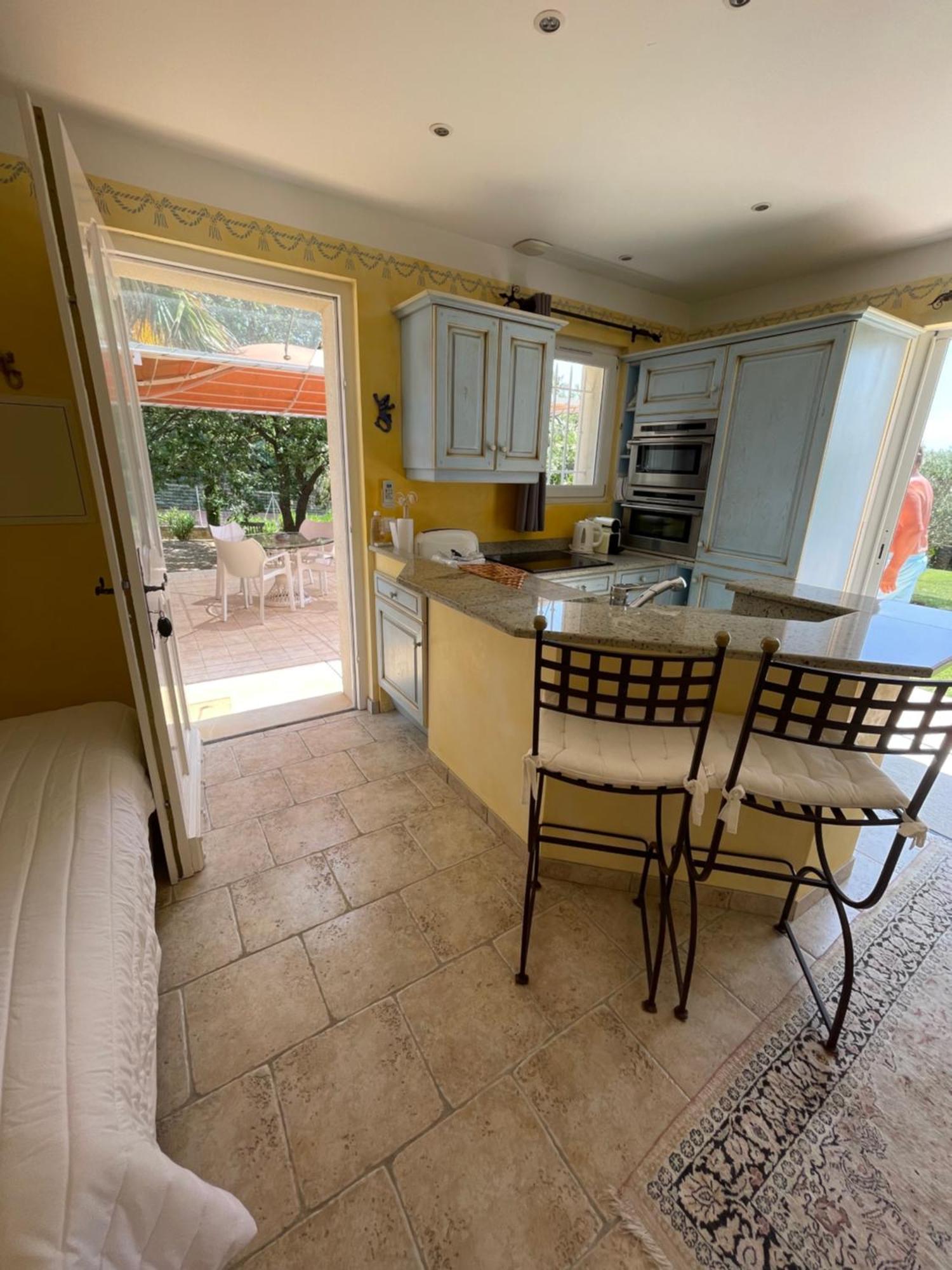 La Tarentane Hotel Grimaud Eksteriør billede