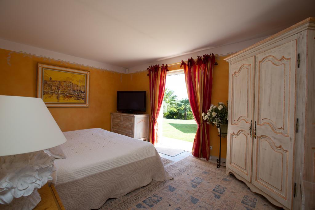 La Tarentane Hotel Grimaud Eksteriør billede