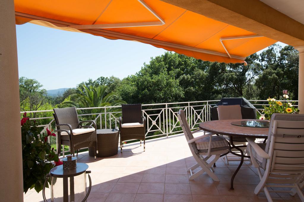 La Tarentane Hotel Grimaud Eksteriør billede